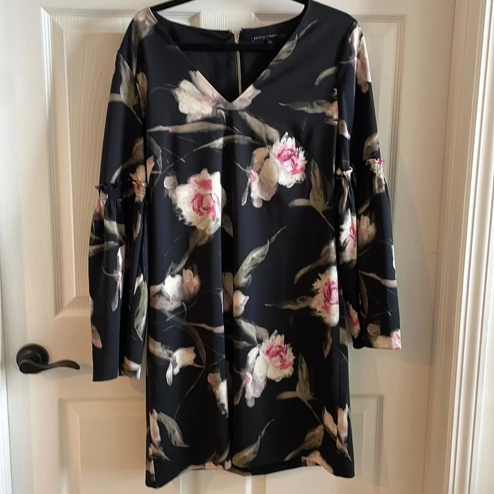 EUC WHBM Floral Bell Sleeve Shift Dress Size 12 - Picture 1 of 6